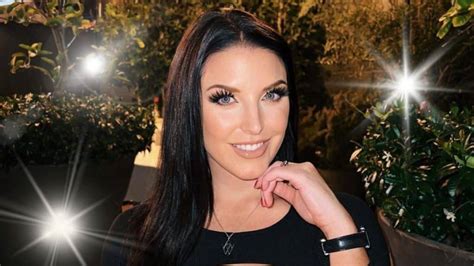 angela white height in feet|Angela White Wiki, Age, Boyfriend, Height, Net Worth, Career,。